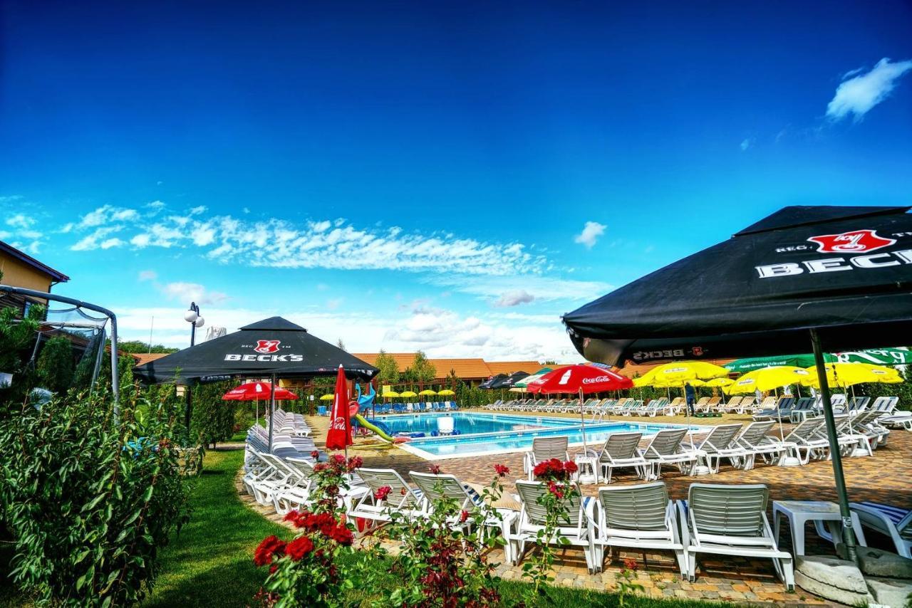Aqua Party Victoria (Iasi) Ngoại thất bức ảnh
