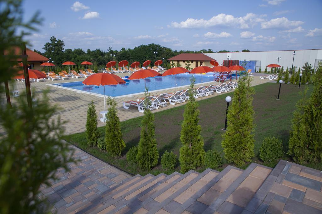 Aqua Party Victoria (Iasi) Ngoại thất bức ảnh